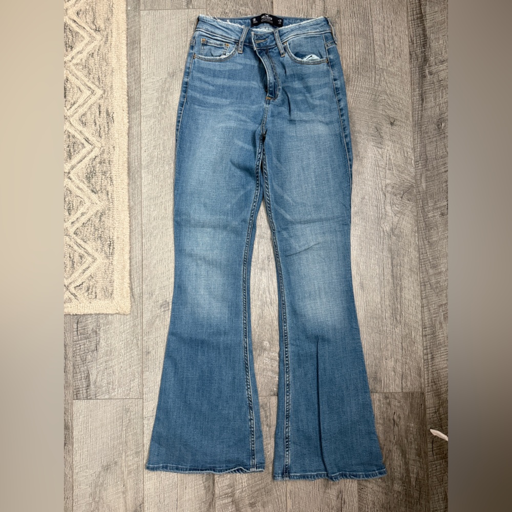 Hollister Women's Faded Blue Skinny Jeans